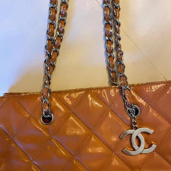 CHANEL North South in The Business Tote - Picture 13 of 16